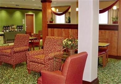 Hotel Fairfield And Airport Natomas 3*